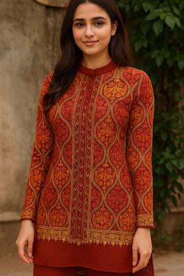 manra Women Embroidered, Geometric Print A-line Kurta(Maroon)
