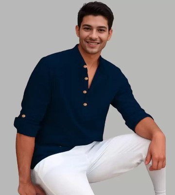 Knight Victory Men Solid Straight Kurta(Blue)