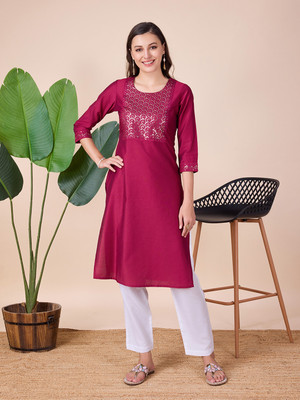 BESHASTUDIO Women Self Design Straight Kurta(Maroon)