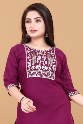 RIDDHI COLLECTION MALL Women Embroidered A-line Kurta(Purple)