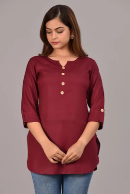 AYUB Women Solid Straight Kurta(Maroon)