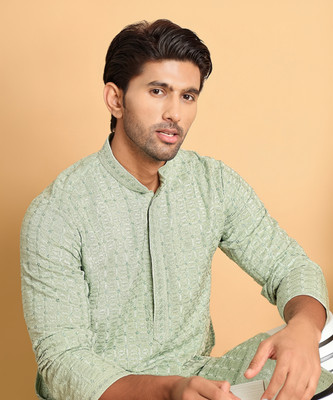 ANOUK Men Embroidered Straight Kurta(Green)