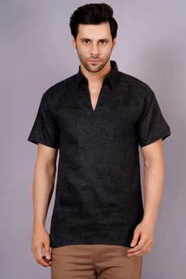 AXOLOTL Men Solid Straight Kurta(Black)