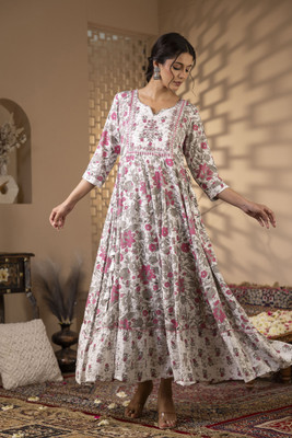 Sa Rasa Women Floral Print Ethnic Dress Kurta(White)