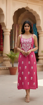ChikankariArts Women Embroidered Straight Kurta(Yellow)