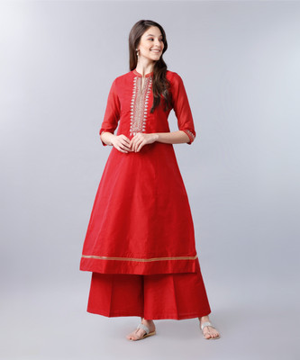 Vishudh Women Embroidered Straight Kurta(Red)