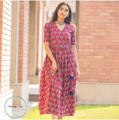 Flamingos Women Printed Flared Kurta(Maroon)