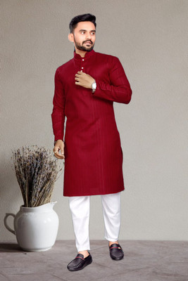 GalaxyZone Men Solid A-line Kurta(Maroon)