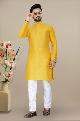 VALAKI Men Woven Design Straight Kurta(Yellow)