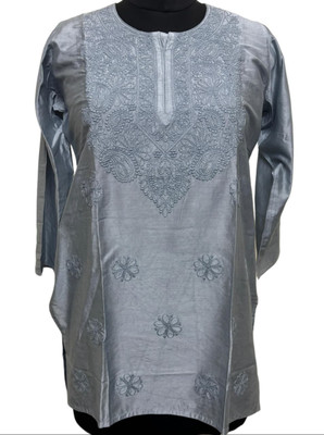 Shah Chikan Women Chikan Embroidery Straight Kurta(Grey)