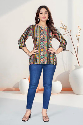 SuRamni Women Printed, Geometric Print Straight Kurta(Black)