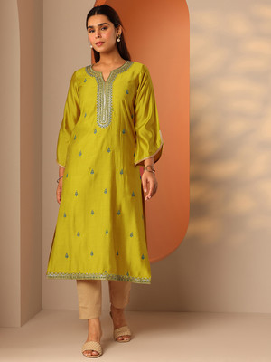 LIBAS Women Embroidered Straight Kurta(Green)