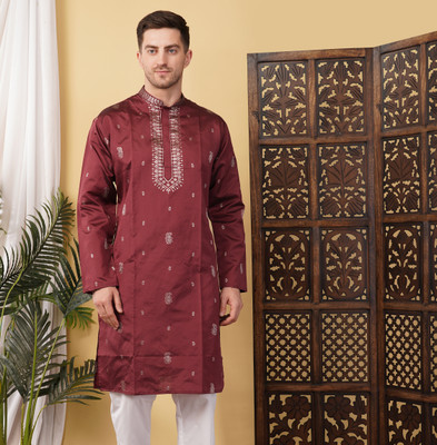 ADHIRAJAN Men Woven Design Straight Kurta(Maroon)