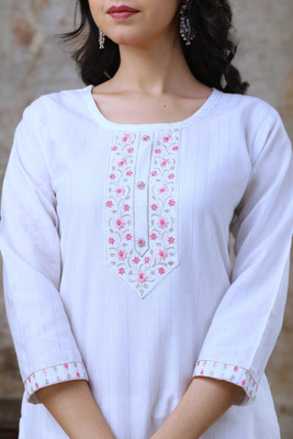 AUZAAI COLLECTION Women Patchwork Straight Kurta(Multicolor)