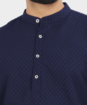 VeBNoR Men Solid Straight Kurta(Dark Blue)