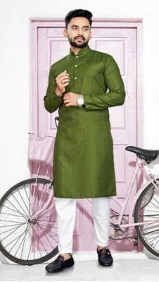 Simran Creation Men Solid Straight Kurta(Green)