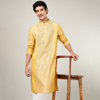 Indus Route by Pantaloons Men Solid A-line Kurta(Red)