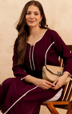 Surhi Women Solid Straight Kurta(Maroon)