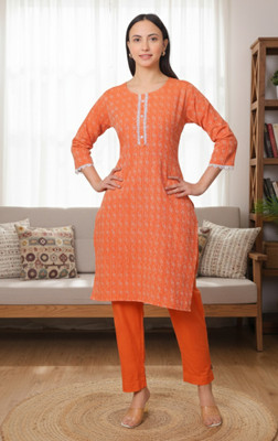 ETHNIQU Women Printed Straight Kurta(Orange)