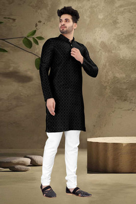Mysia Men Woven Design Straight Kurta(Black)