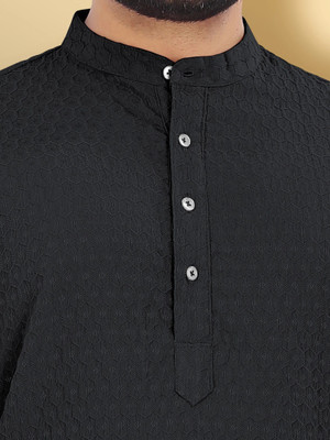 VeBNoR Men Solid Straight Kurta(Black)