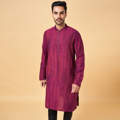 Indus Route by Pantaloons Men Embroidered Straight Kurta(Maroon)