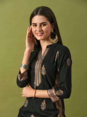 Annsh Apparel Women Printed Straight Kurta(Black)