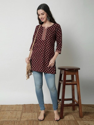 Deshopever Women Floral Print Straight Kurta(Maroon)
