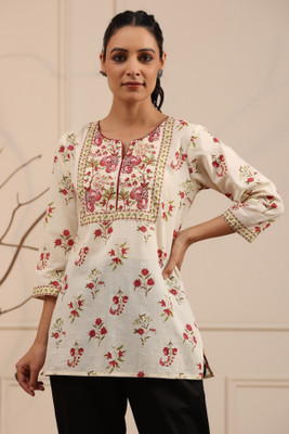 Rain & Rainbow Women Floral Print A-line Kurta(Multicolor)