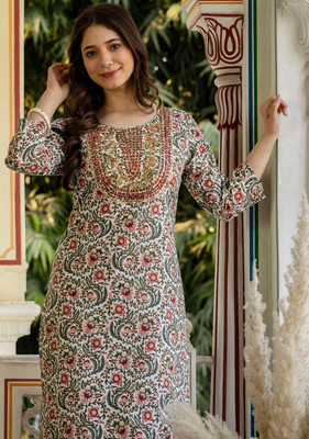 Surhi Women Embroidered Straight Kurta(Multicolor)