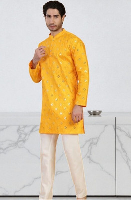 Bisswas Men Embroidered, Embellished Straight Kurta(Black)