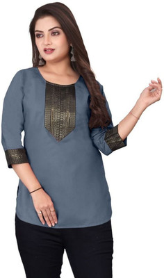 AAI MOGAL Women Solid Straight Kurta(Grey)