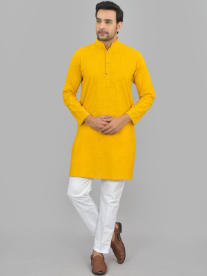 QuaClo Men Solid Straight Kurta(Yellow)