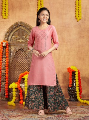 Sangria Girls Embellished Straight Kurta(Pink)