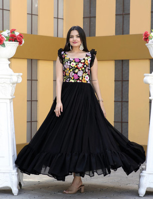 FOXDX Women Embroidered Flared Kurta(Black)