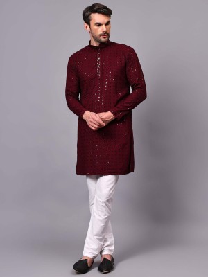 Yugnik Men Chikan Embroidery Straight Kurta(Maroon)