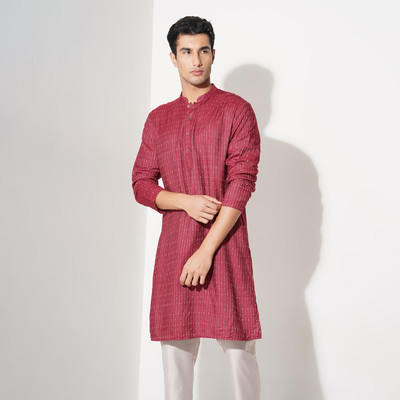 Indus Route by Pantaloons Men Solid Straight Kurta(Red)