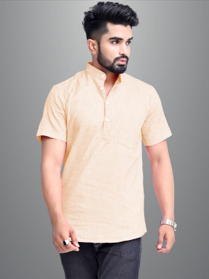 QuaClo Men Solid Straight Kurta(Orange)
