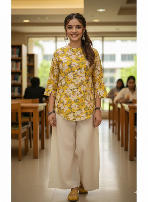 Kisu Women Floral Print Straight Kurta(Yellow)