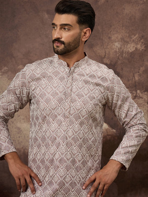 House of Pataudi Men Embroidered Straight Kurta(Pink)