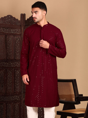 House of Pataudi Men Embellished Straight Kurta(Maroon)