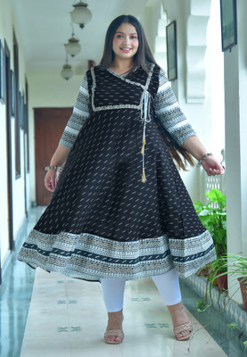 Yash Gallery Women Printed Anarkali Kurta(Black)