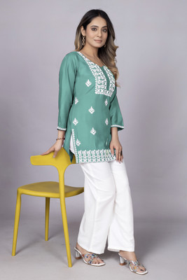 shivshakti faishon Women Embroidered Straight Kurta(Green)