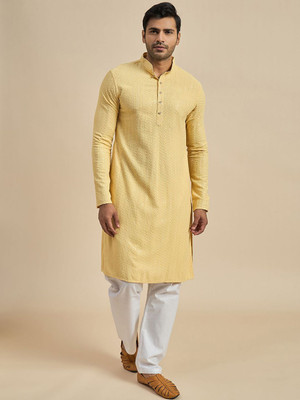 ANOUK Men Geometric Print Straight Kurta(Yellow)