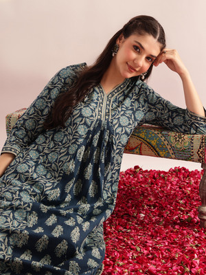 VBUYZ Women Printed A-line Kurta(Blue)