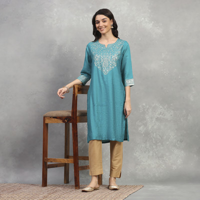 RANGRITI Women Embroidered Straight Kurta(Blue)