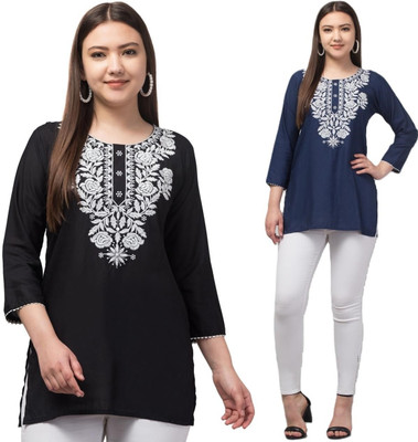 SwalihaFashion Women Embroidered Straight Kurta(Multicolor)