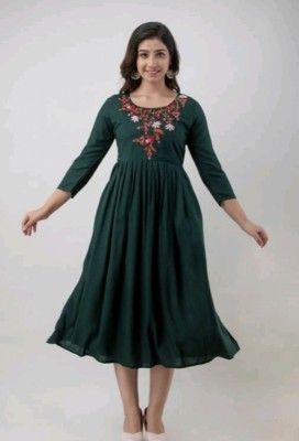 ssk fashionn Women Embroidered Anarkali Kurta(Dark Green)