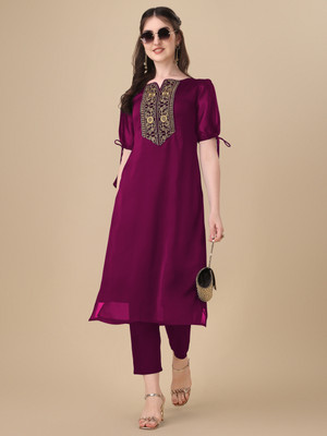 yeoja creation Women Embroidered Straight Kurta(Maroon)