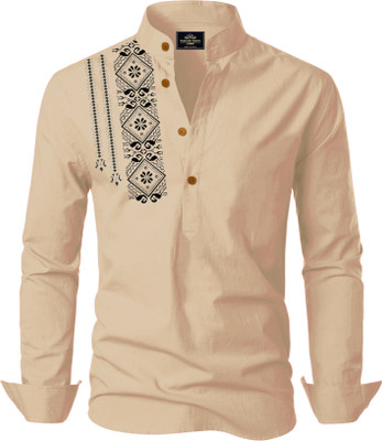 LIRMO Men Solid Straight Kurta(Gold)